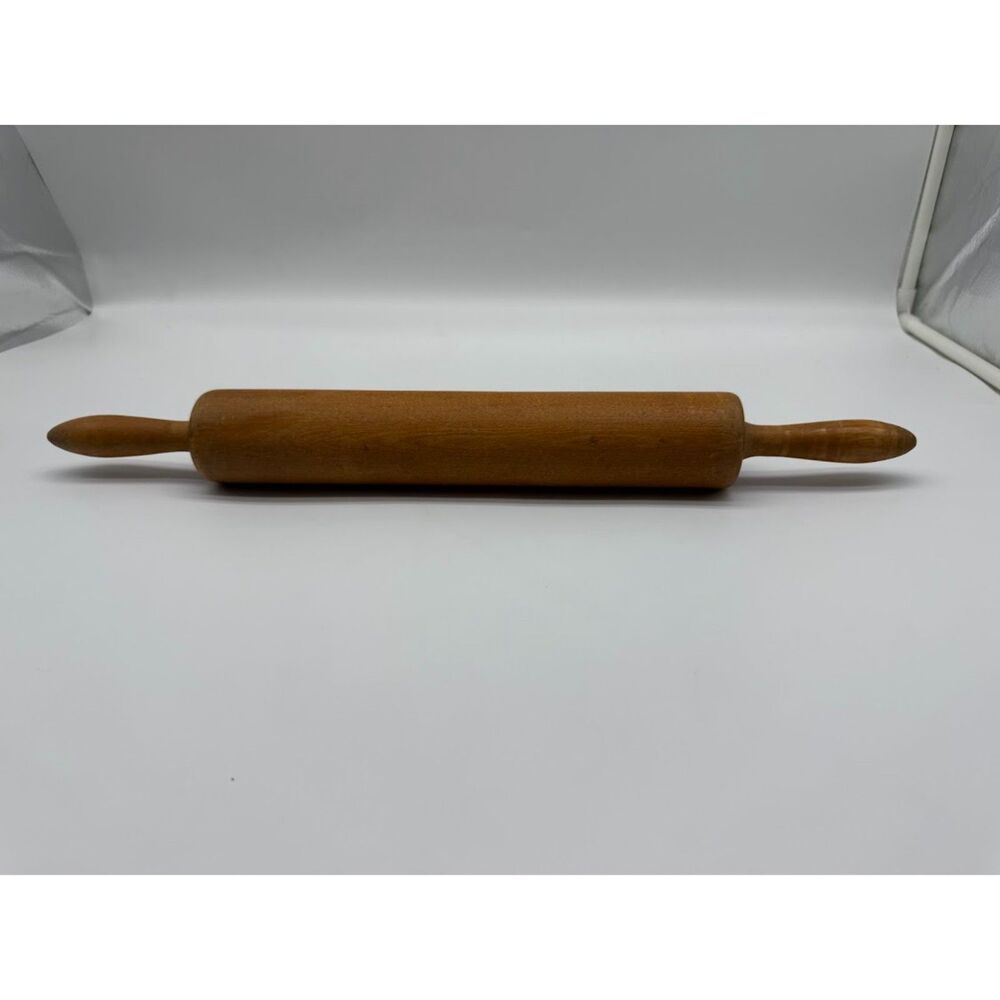 wooden rolling pin - Picture 1 of 3
